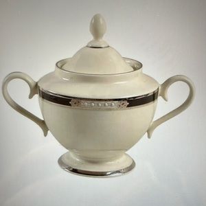 Lenox Hancock Platinum Sugar Bowl & Lid (Ivory)